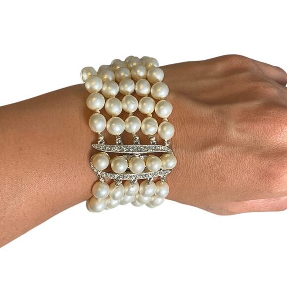 Elegant Multi-Strand Pearl & Rhinestone Bracelet Statement Cuff Old Money Ivory - Picture 1 of 9